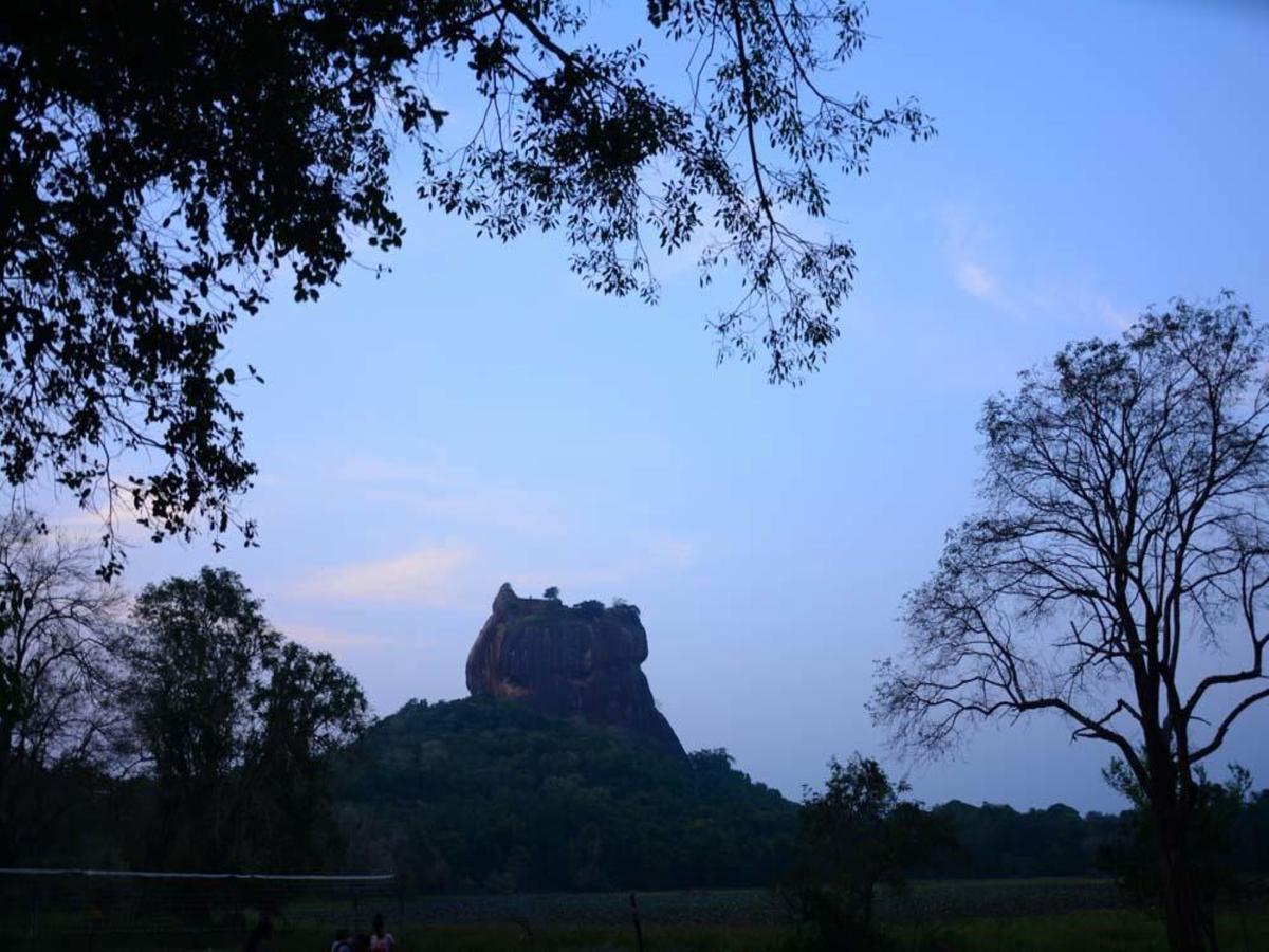 Castle Rock Sigiriya Hotel Kibissa Exterior foto