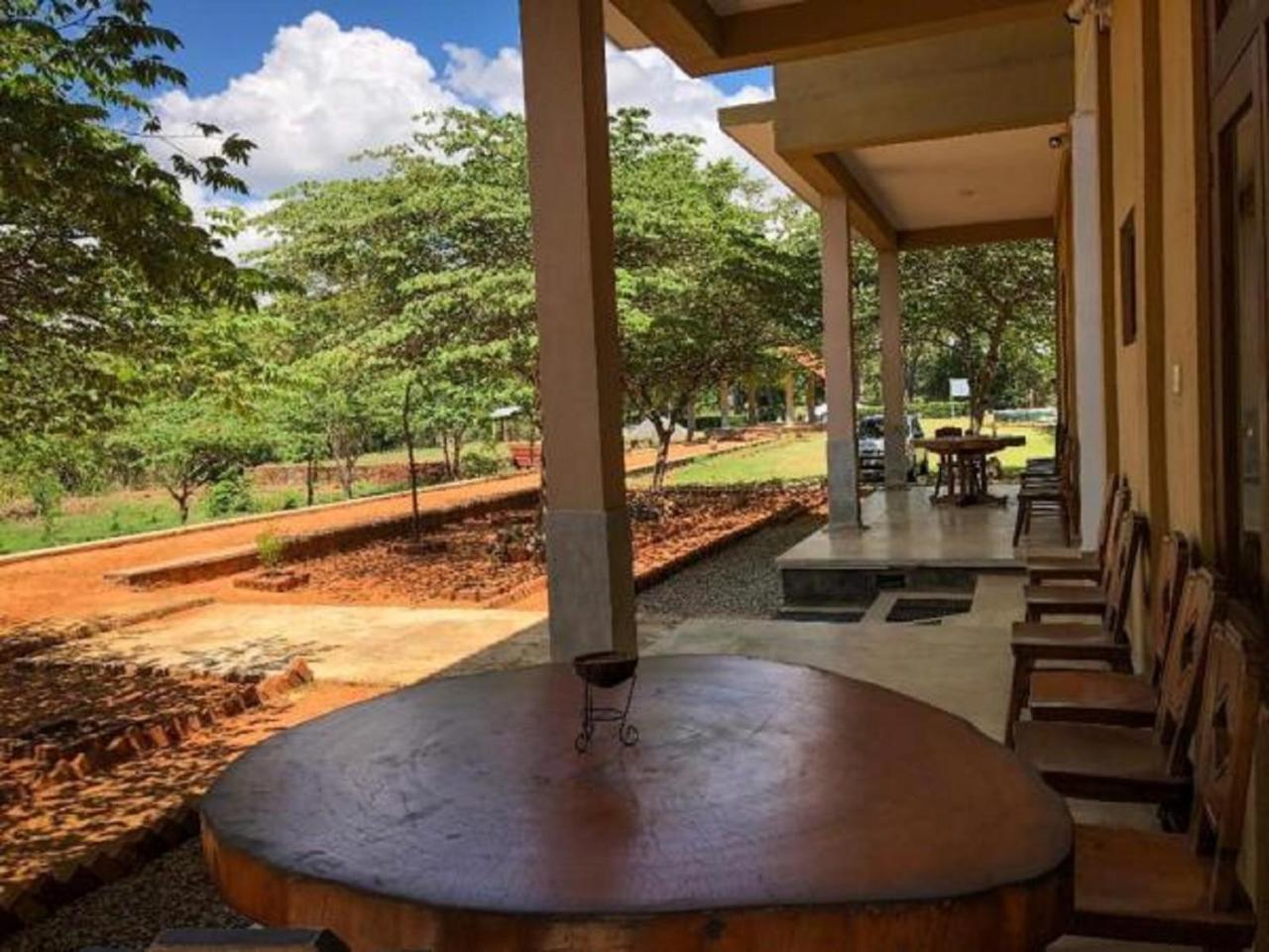 Castle Rock Sigiriya Hotel Kibissa Exterior foto